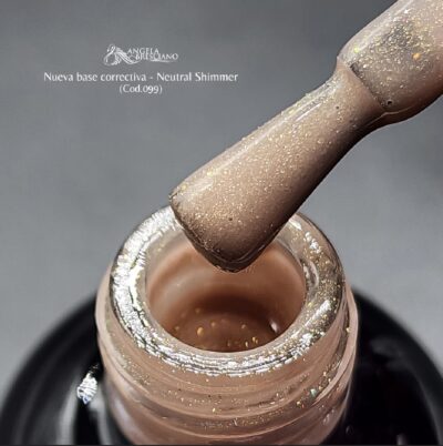 Base correctiva de Angela Bresciano NEUTRAL SHIMMER (Base rubber,kapping)