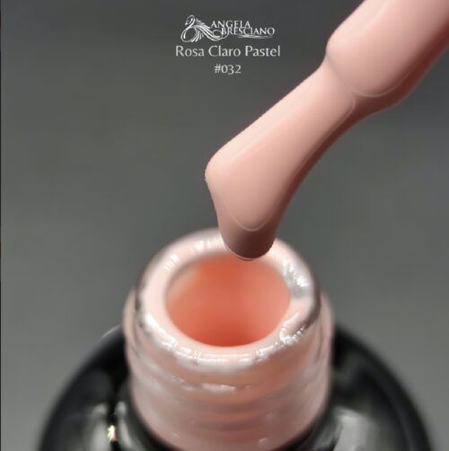 Esmalte N032 de Angela Bresciano