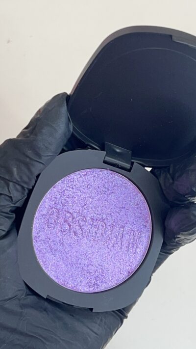 Iluminador facial y sombra