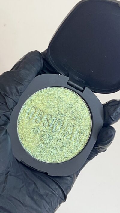 Iluminador facial y sombra