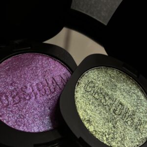 Iluminador facial y sombra