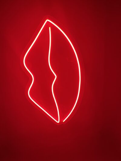 img_6894 Luz Beso Neón