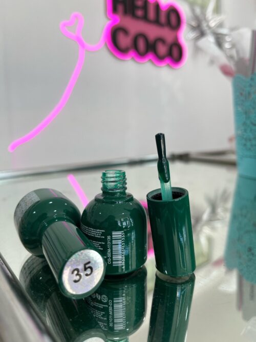 77ae4482-da45-47a1-bd5d-33d074eb5eb3 Esmalte jelly City N35 verde