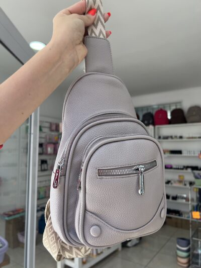 Cartera bandolera lila