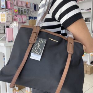 img_4332-3 Cartera impermeable negra