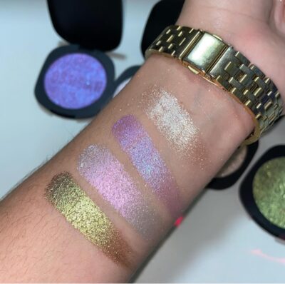 Polvo iluminador y sombra