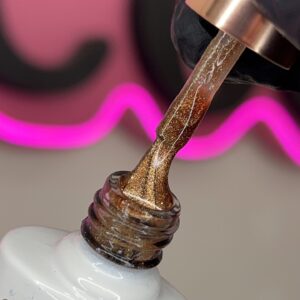 img_7489-2 Esmalte N6 cat Eye caramel