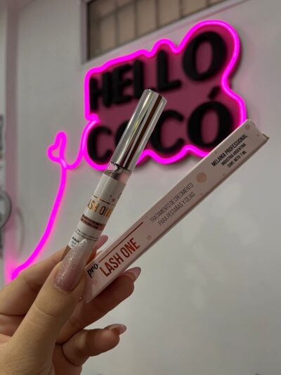 Tratamiento de crecimiento cejas y pestañas, Lash One Melania